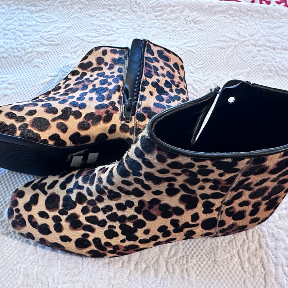 Nine West Huggins Leopard Print Genuine Calf Hair Ankle Boot Bootie
